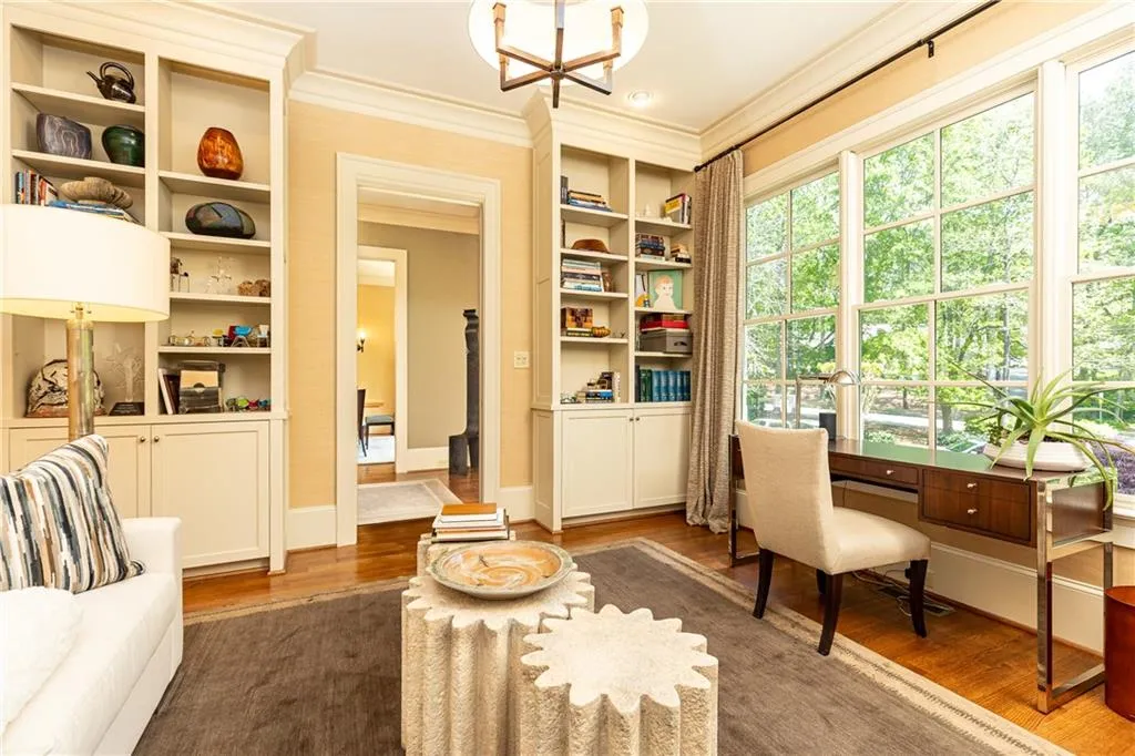 5178 S Trimble Road, Atlanta, Georgia 30342, 6 Bedrooms Bedrooms, ,6 BathroomsBathrooms,Residential,For Sale,5178 S Trimble Road,7622693
