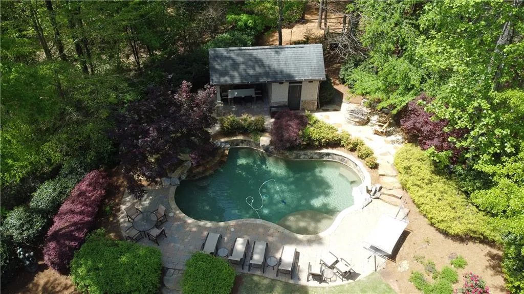 5178 S Trimble Road, Atlanta, Georgia 30342, 6 Bedrooms Bedrooms, ,6 BathroomsBathrooms,Residential,For Sale,5178 S Trimble Road,7622693