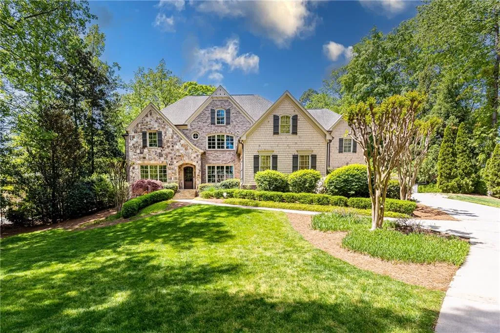 5178 S Trimble Road, Atlanta, Georgia 30342, 6 Bedrooms Bedrooms, ,6 BathroomsBathrooms,Residential,For Sale,5178 S Trimble Road,7622693