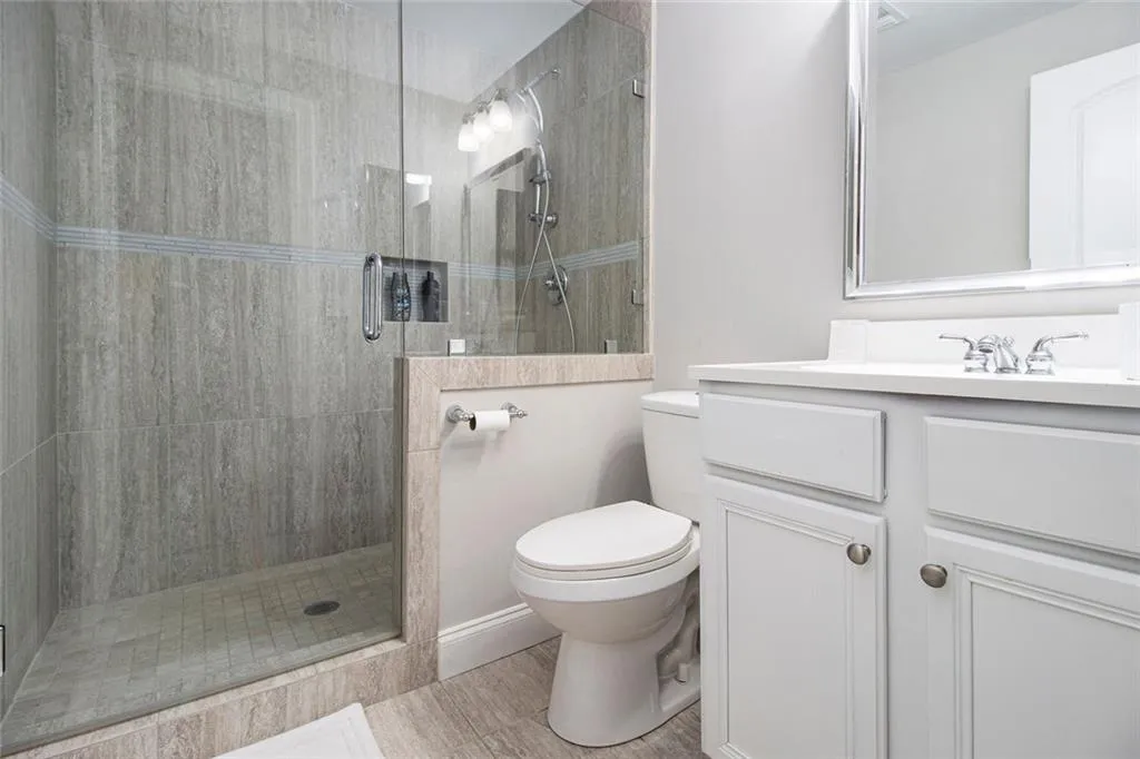 5453 Battery Ln #20 Lane, Atlanta, Georgia 30342, 4 Bedrooms Bedrooms, ,3 BathroomsBathrooms,Residential,Sold,5453 Battery Ln #20 Lane,7493849