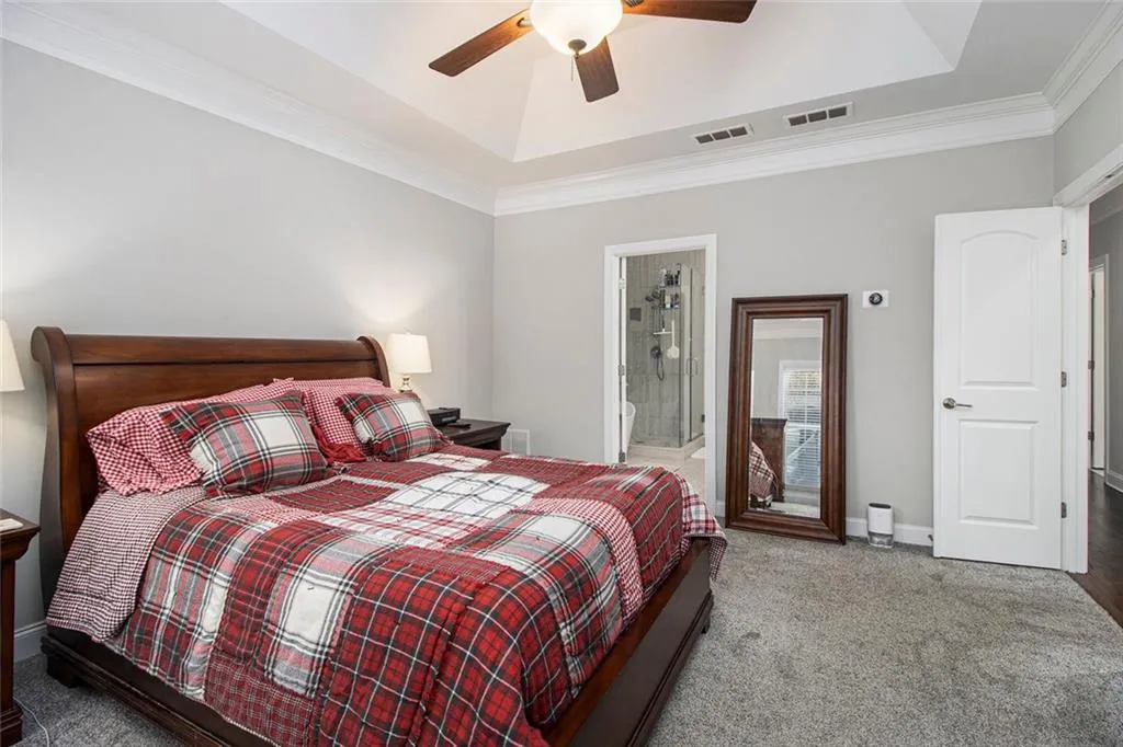 5453 Battery Ln #20 Lane, Atlanta, Georgia 30342, 4 Bedrooms Bedrooms, ,3 BathroomsBathrooms,Residential,Sold,5453 Battery Ln #20 Lane,7493849