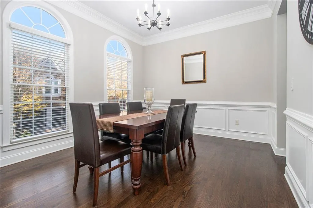 5453 Battery Ln #20 Lane, Atlanta, Georgia 30342, 4 Bedrooms Bedrooms, ,3 BathroomsBathrooms,Residential,Sold,5453 Battery Ln #20 Lane,7493849