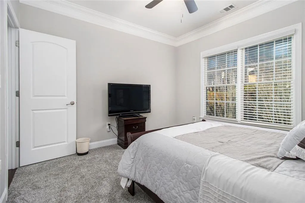 5453 Battery Ln #20 Lane, Atlanta, Georgia 30342, 4 Bedrooms Bedrooms, ,3 BathroomsBathrooms,Residential,Sold,5453 Battery Ln #20 Lane,7493849