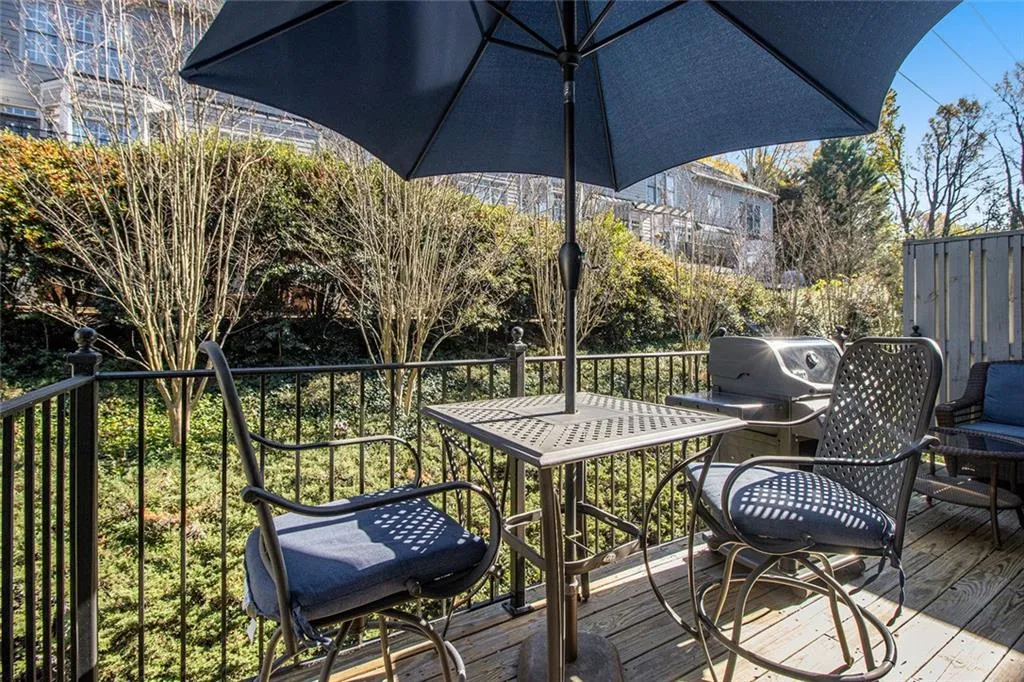 5453 Battery Ln #20 Lane, Atlanta, Georgia 30342, 4 Bedrooms Bedrooms, ,3 BathroomsBathrooms,Residential,Sold,5453 Battery Ln #20 Lane,7493849