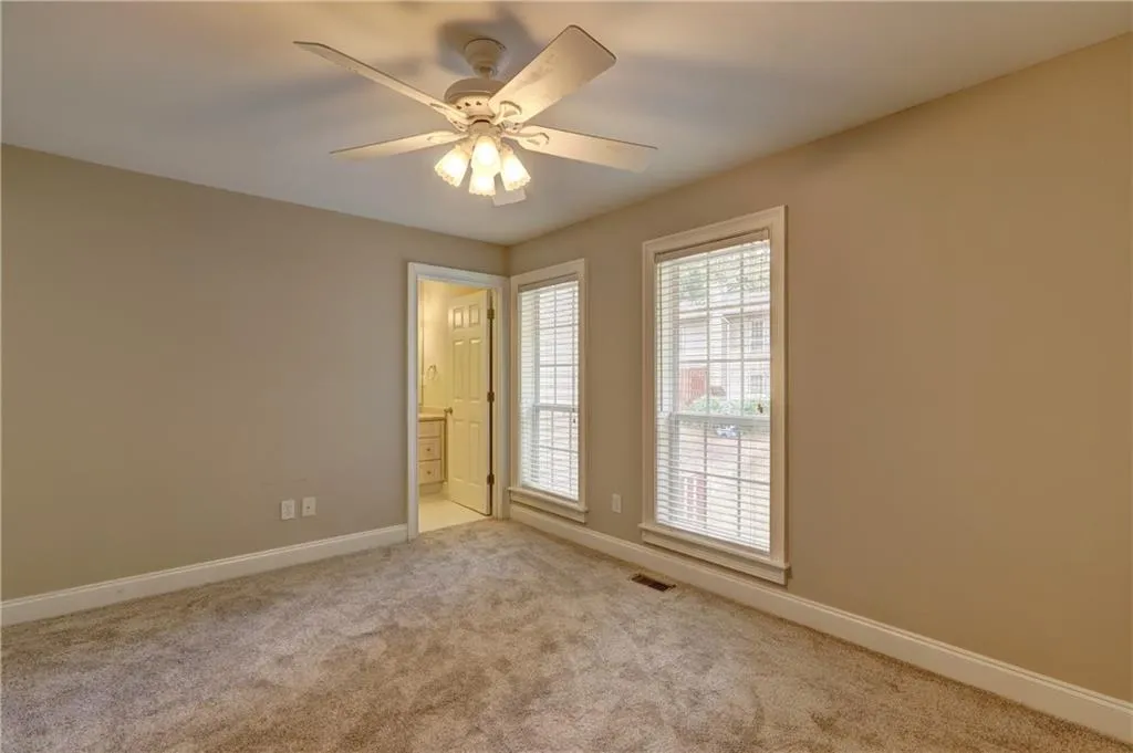 402 Masons Creek Circle, Sandy Springs, Georgia 30350, 2 Bedrooms Bedrooms, ,2 BathroomsBathrooms,Residential,Sold,402 Masons Creek Circle,6899785