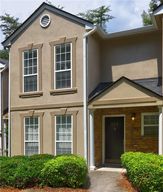 402 Masons Creek Circle, Sandy Springs, Georgia 30350, 2 Bedrooms Bedrooms, ,2 BathroomsBathrooms,Residential,Sold,402 Masons Creek Circle,6899785