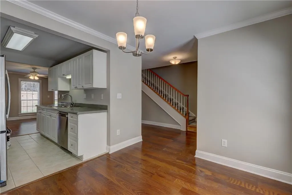402 Masons Creek Circle, Sandy Springs, Georgia 30350, 2 Bedrooms Bedrooms, ,2 BathroomsBathrooms,Residential,Sold,402 Masons Creek Circle,6899785
