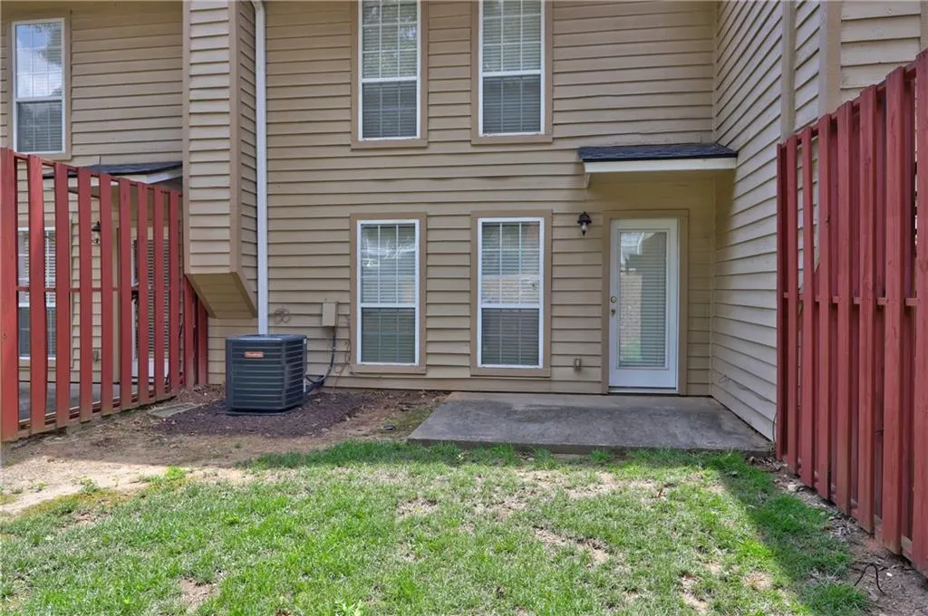402 Masons Creek Circle, Sandy Springs, Georgia 30350, 2 Bedrooms Bedrooms, ,2 BathroomsBathrooms,Residential,Sold,402 Masons Creek Circle,6899785