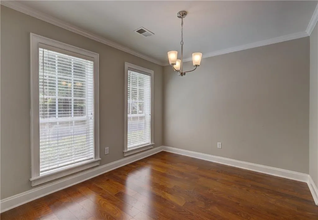 402 Masons Creek Circle, Sandy Springs, Georgia 30350, 2 Bedrooms Bedrooms, ,2 BathroomsBathrooms,Residential,Sold,402 Masons Creek Circle,6899785