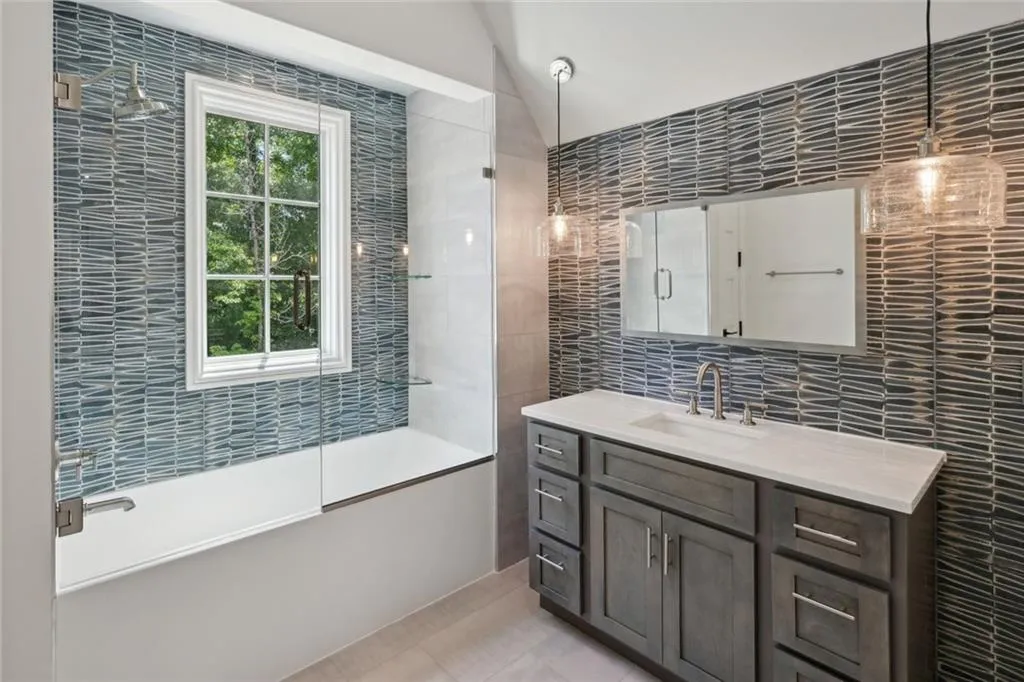 4725 Northside Drive, Sandy Springs, Georgia 30327, 7 Bedrooms Bedrooms, ,10 BathroomsBathrooms,Residential,For Sale,4725 Northside Drive,7691953