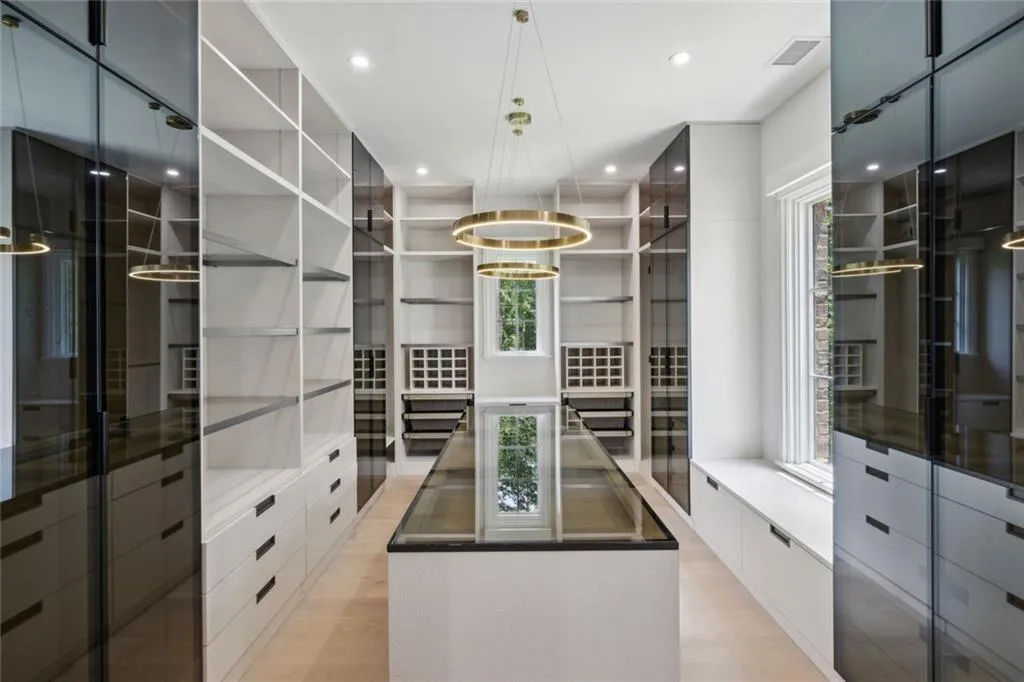 4725 Northside Drive, Atlanta, Georgia 30327, 7 Bedrooms Bedrooms, 0 ,10 BathroomsBathrooms,Residential,For Sale,4725 Northside Drive,7691953