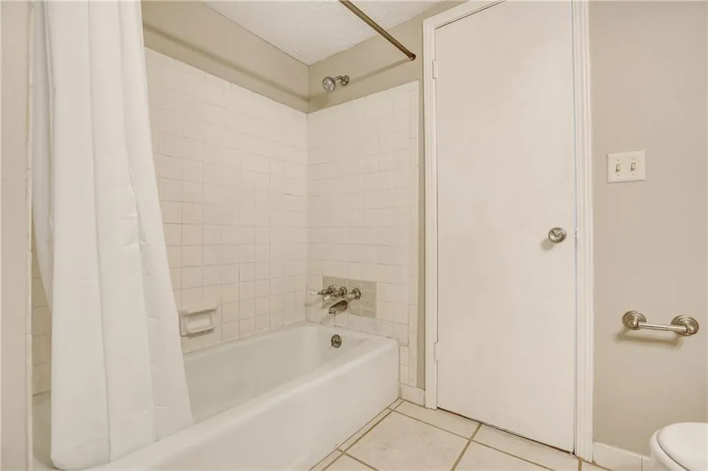 Georgia 30328, ,1 BathroomBathrooms,Residential,Sold,6025351