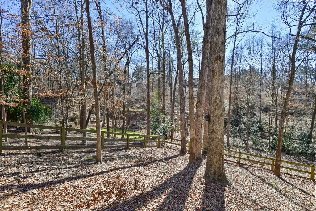 205 Grogans Landing, Sandy Springs, Georgia 30350, 5 Bedrooms Bedrooms, ,4 BathroomsBathrooms,Residential,Sold,205 Grogans Landing,6840755