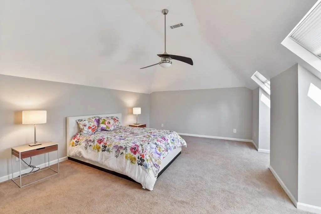 205 Grogans Landing, Sandy Springs, Georgia 30350, 5 Bedrooms Bedrooms, ,4 BathroomsBathrooms,Residential,Sold,205 Grogans Landing,6840755