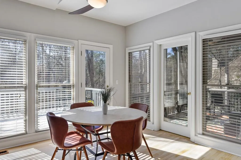 205 Grogans Landing, Sandy Springs, Georgia 30350, 5 Bedrooms Bedrooms, ,4 BathroomsBathrooms,Residential,Sold,205 Grogans Landing,6840755
