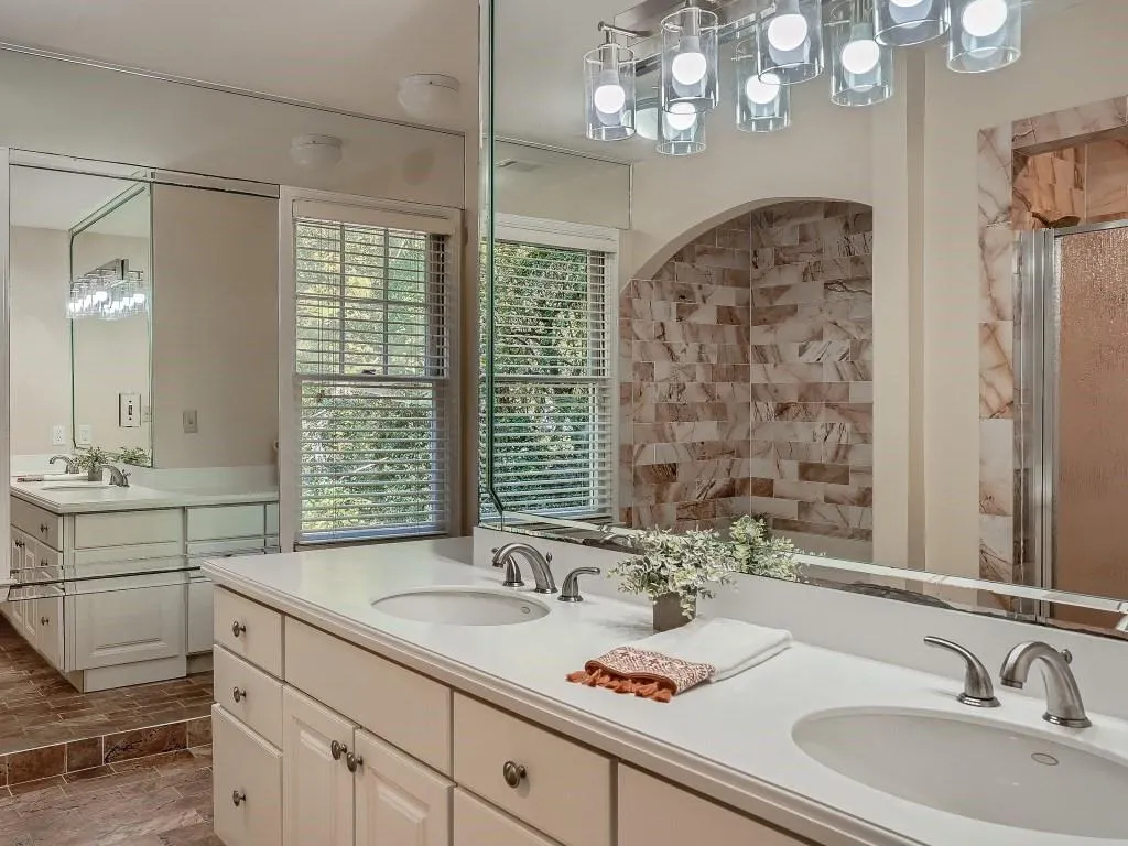 6125 Blackwater Trail, Atlanta, Georgia 30328, 5 Bedrooms Bedrooms, ,4 BathroomsBathrooms,Residential,Sold,6125 Blackwater Trail,7085799