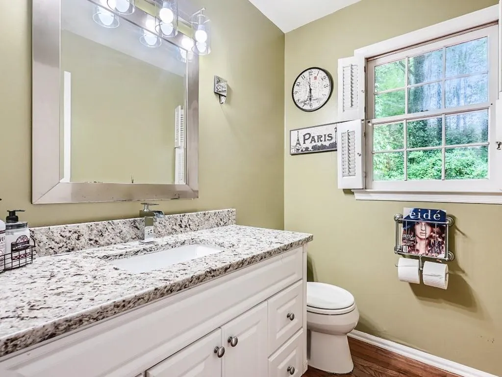 6125 Blackwater Trail, Atlanta, Georgia 30328, 5 Bedrooms Bedrooms, ,4 BathroomsBathrooms,Residential,Sold,6125 Blackwater Trail,7085799