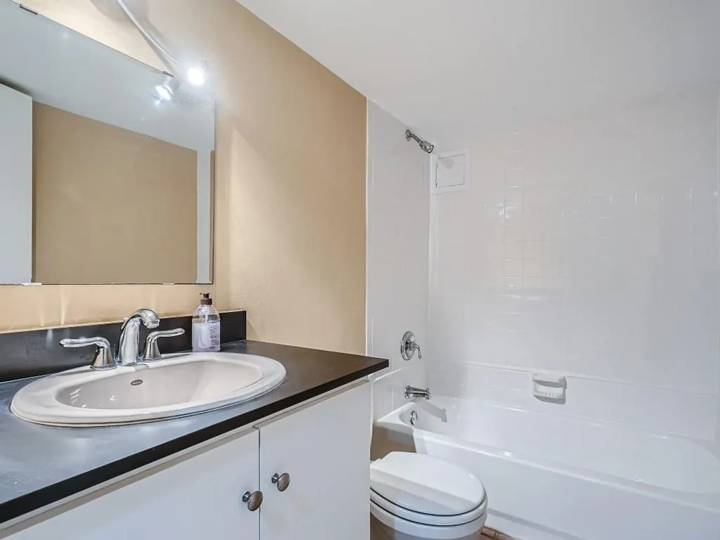 6125 Blackwater Trail, Atlanta, Georgia 30328, 5 Bedrooms Bedrooms, ,4 BathroomsBathrooms,Residential,Sold,6125 Blackwater Trail,7085799