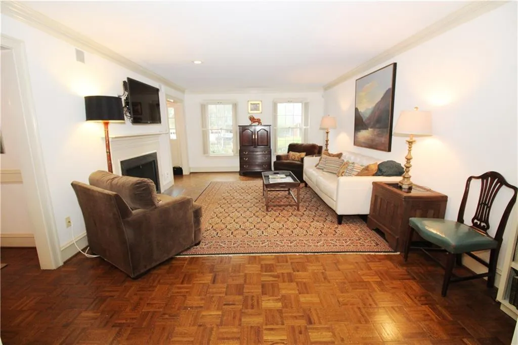 955 Moores Mill Road, Atlanta, Georgia 30327, 3 Bedrooms Bedrooms, ,2 BathroomsBathrooms,Residential,Sold,955 Moores Mill Road,5821504