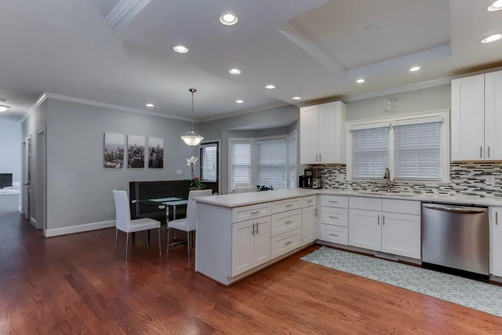 160 Inland Ridge Way, Sandy Springs, Georgia 30342, 6 Bedrooms Bedrooms, ,5 BathroomsBathrooms,Residential,Sold,160 Inland Ridge Way,6087640