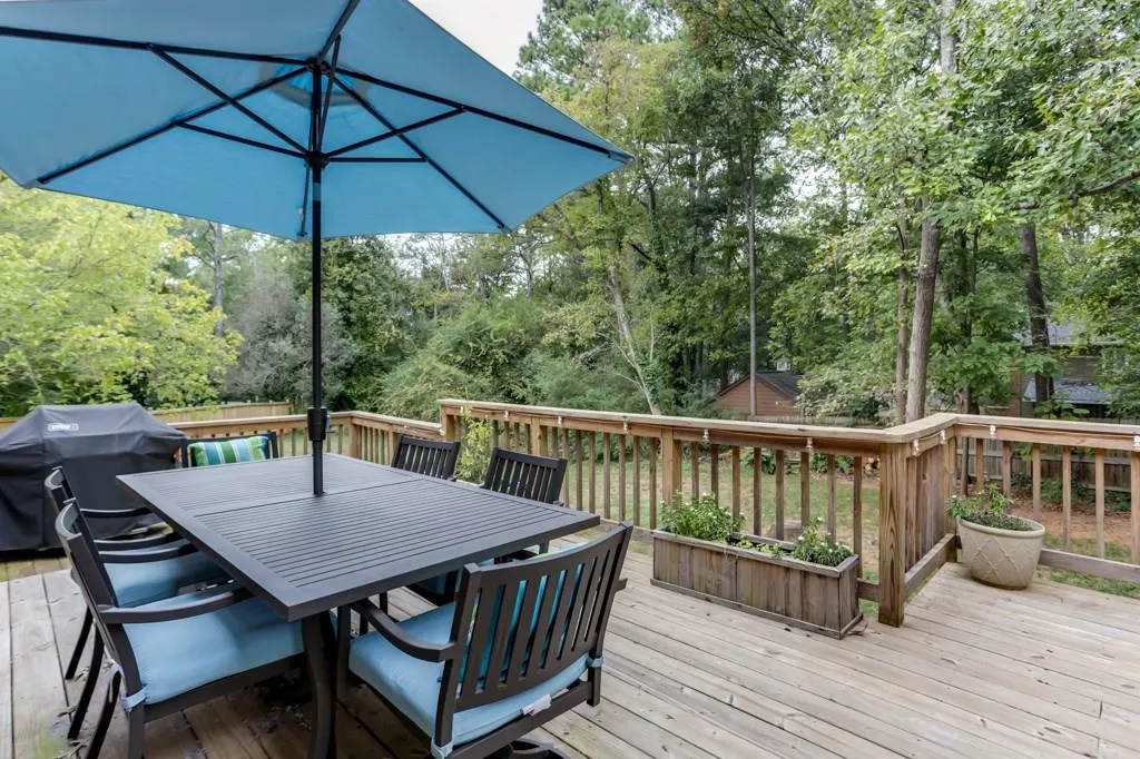 160 Inland Ridge Way, Sandy Springs, Georgia 30342, 6 Bedrooms Bedrooms, ,5 BathroomsBathrooms,Residential,Sold,160 Inland Ridge Way,6087640