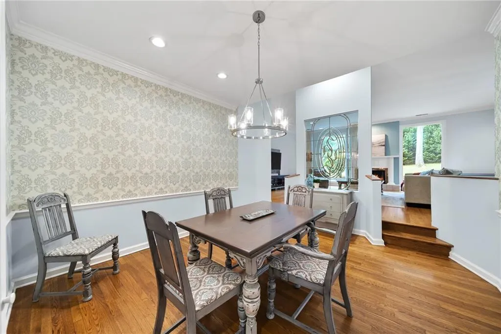 558 Timberland Drive, Atlanta, Georgia 30342, 3 Bedrooms Bedrooms, ,3 BathroomsBathrooms,Residential,Sold,558 Timberland Drive,7477823