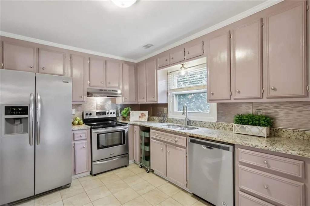 110 Towergate Pl, Atlanta, Georgia 30350, 2 Bedrooms Bedrooms, ,2 BathroomsBathrooms,Residential,Sold,110 Towergate Pl,7017885