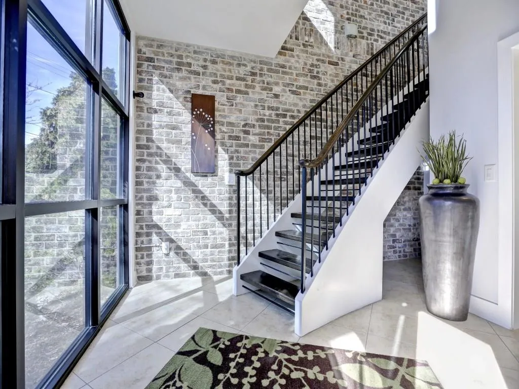 1199 Huff Road Ne Unit 115, Atlanta, Georgia 30318, 3 Bedrooms Bedrooms, ,3 BathroomsBathrooms,Residential,Sold,1199 Huff Road Ne Unit 115,5799761