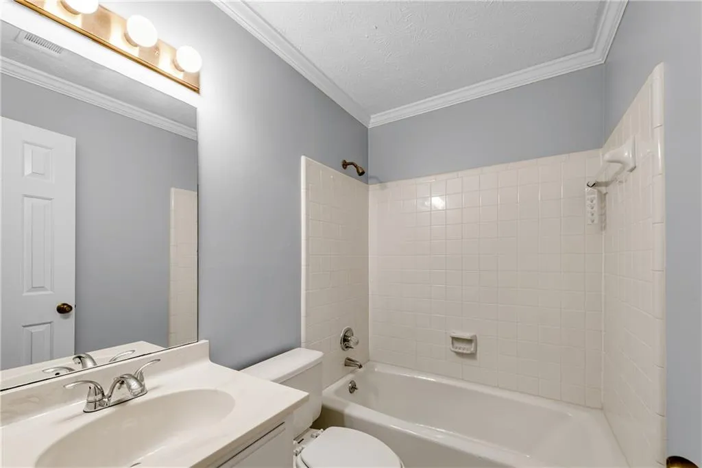 8975 Carroll Manor Drive, Sandy Springs, Georgia 30350, 3 Bedrooms Bedrooms, ,2 BathroomsBathrooms,Residential,Sold,8975 Carroll Manor Drive,7265061