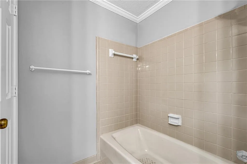 8975 Carroll Manor Drive, Sandy Springs, Georgia 30350, 3 Bedrooms Bedrooms, ,2 BathroomsBathrooms,Residential,Sold,8975 Carroll Manor Drive,7265061