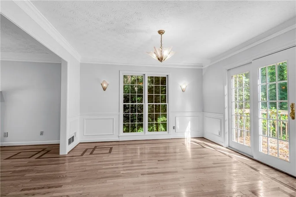 8975 Carroll Manor Drive, Sandy Springs, Georgia 30350, 3 Bedrooms Bedrooms, ,2 BathroomsBathrooms,Residential,Sold,8975 Carroll Manor Drive,7265061