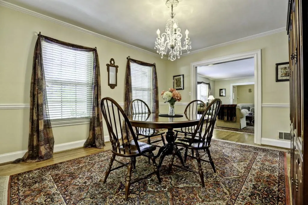 1631 Doncaster Drive, Atlanta, Georgia 30309, 3 Bedrooms Bedrooms, ,2 BathroomsBathrooms,Residential,Sold,1631 Doncaster Drive,5750825