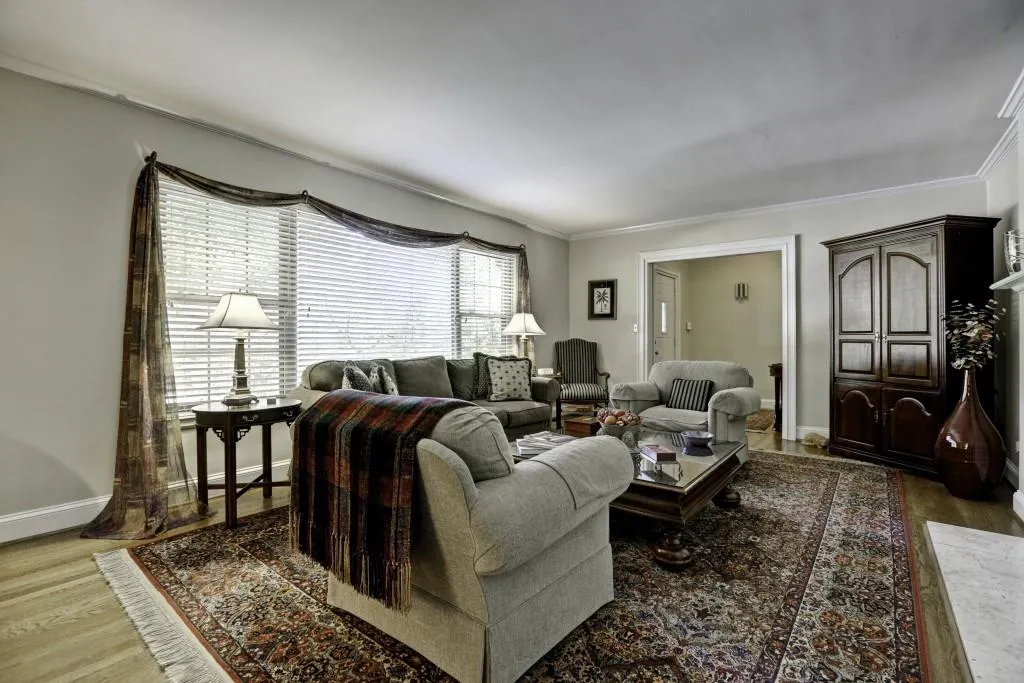 1631 Doncaster Drive, Atlanta, Georgia 30309, 3 Bedrooms Bedrooms, ,2 BathroomsBathrooms,Residential,Sold,1631 Doncaster Drive,5750825