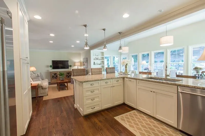 825 Starlight Drive, Atlanta, Georgia 30342, 3 Bedrooms Bedrooms, ,2 BathroomsBathrooms,Residential,Sold,825 Starlight Drive,5703614