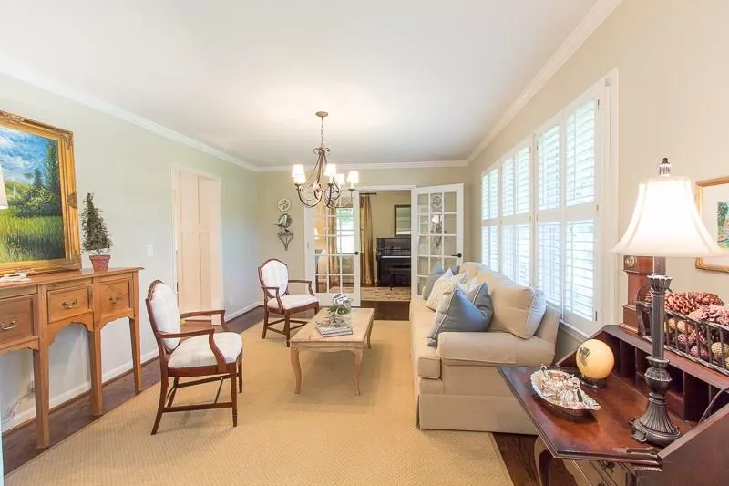 825 Starlight Drive, Atlanta, Georgia 30342, 3 Bedrooms Bedrooms, ,2 BathroomsBathrooms,Residential,Sold,825 Starlight Drive,5703614