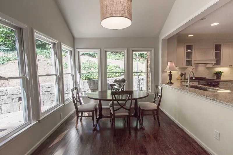 825 Starlight Drive, Atlanta, Georgia 30342, 3 Bedrooms Bedrooms, ,2 BathroomsBathrooms,Residential,Sold,825 Starlight Drive,5703614