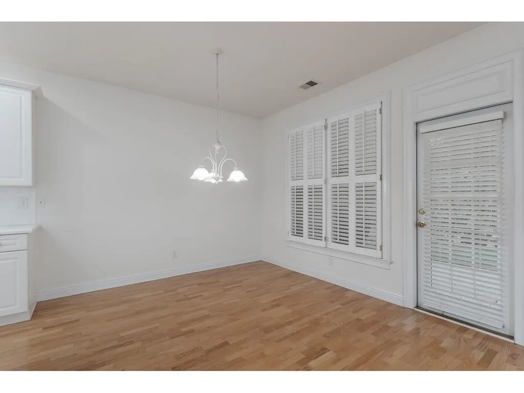 6230 Glen Oaks Lane, Sandy Springs, Georgia 30328, 3 Bedrooms Bedrooms, ,2 BathroomsBathrooms,Residential,Sold,6230 Glen Oaks Lane,6629002