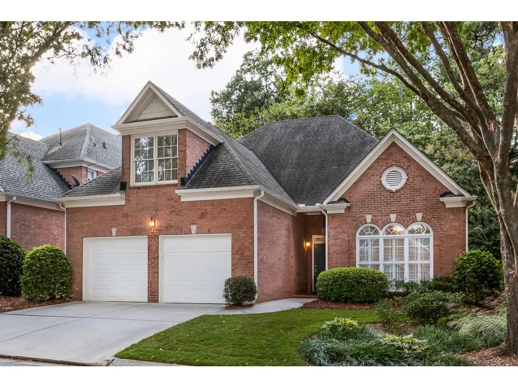 6230 Glen Oaks Lane, Sandy Springs, Georgia 30328, 3 Bedrooms Bedrooms, ,2 BathroomsBathrooms,Residential,Sold,6230 Glen Oaks Lane,6629002