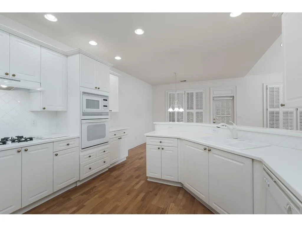 6230 Glen Oaks Lane, Sandy Springs, Georgia 30328, 3 Bedrooms Bedrooms, ,2 BathroomsBathrooms,Residential,Sold,6230 Glen Oaks Lane,6629002