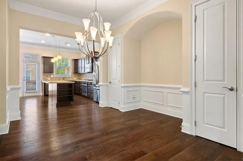 Sandy Springs, Georgia 30328, 3 Bedrooms Bedrooms, ,3 BathroomsBathrooms,Residential,Sold,7377295