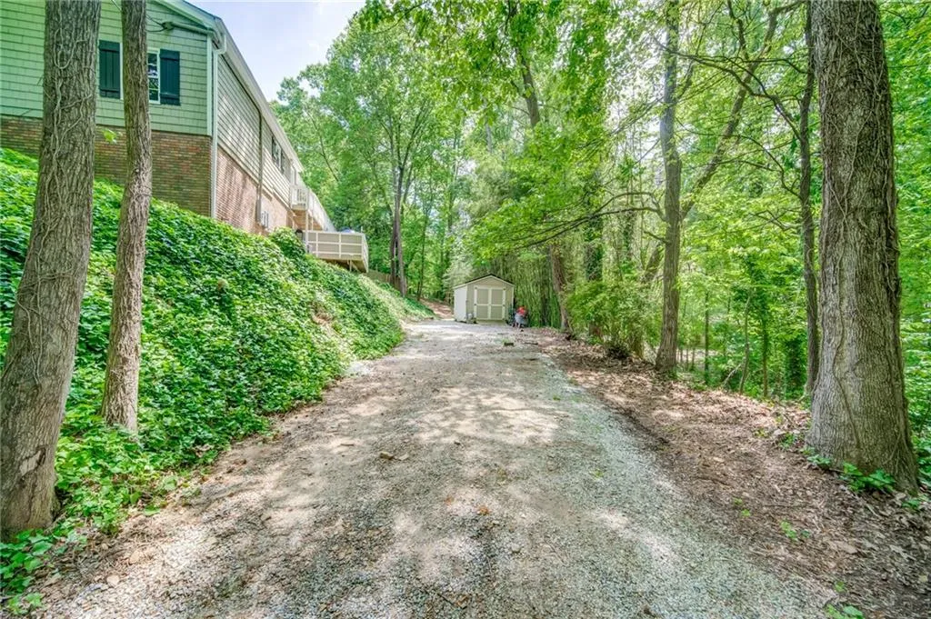 1669 Spalding Drive, Sandy Springs, Georgia 30350, 4 Bedrooms Bedrooms, ,3 BathroomsBathrooms,Residential,Sold,1669 Spalding Drive,6875261