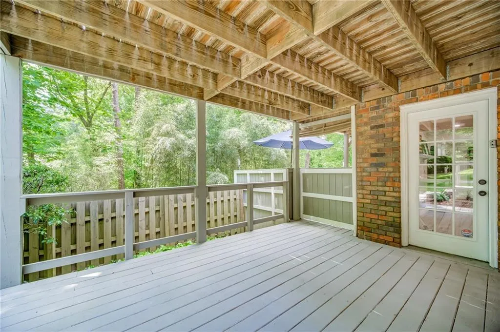 1669 Spalding Drive, Sandy Springs, Georgia 30350, 4 Bedrooms Bedrooms, ,3 BathroomsBathrooms,Residential,Sold,1669 Spalding Drive,6875261