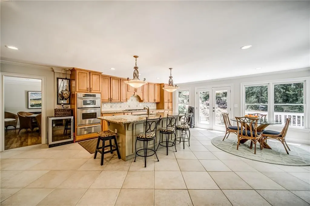 1669 Spalding Drive, Sandy Springs, Georgia 30350, 4 Bedrooms Bedrooms, ,3 BathroomsBathrooms,Residential,Sold,1669 Spalding Drive,6875261