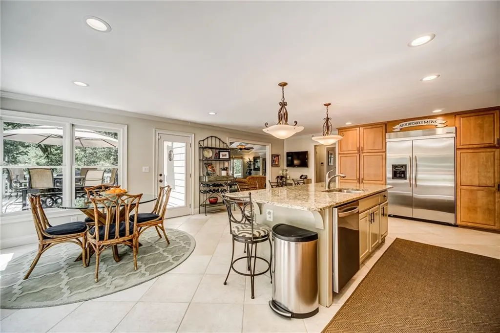 1669 Spalding Drive, Sandy Springs, Georgia 30350, 4 Bedrooms Bedrooms, ,3 BathroomsBathrooms,Residential,Sold,1669 Spalding Drive,6875261