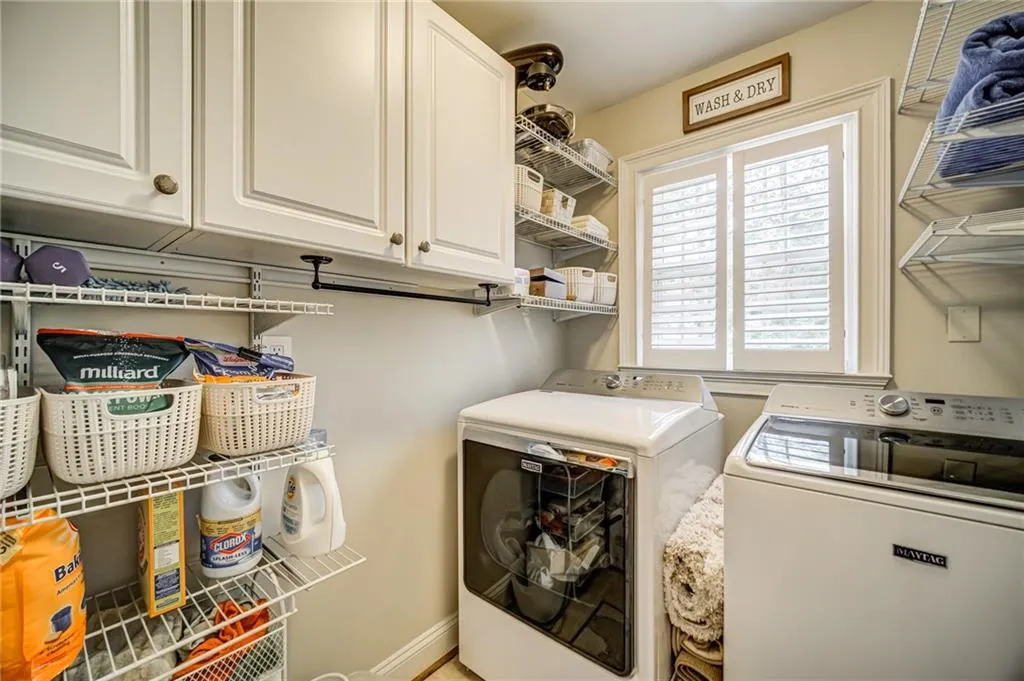 1669 Spalding Drive, Sandy Springs, Georgia 30350, 4 Bedrooms Bedrooms, ,3 BathroomsBathrooms,Residential,Sold,1669 Spalding Drive,6875261