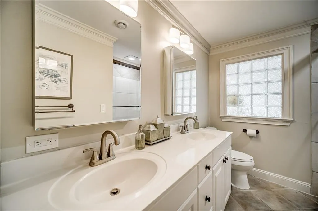 1669 Spalding Drive, Sandy Springs, Georgia 30350, 4 Bedrooms Bedrooms, ,3 BathroomsBathrooms,Residential,Sold,1669 Spalding Drive,6875261