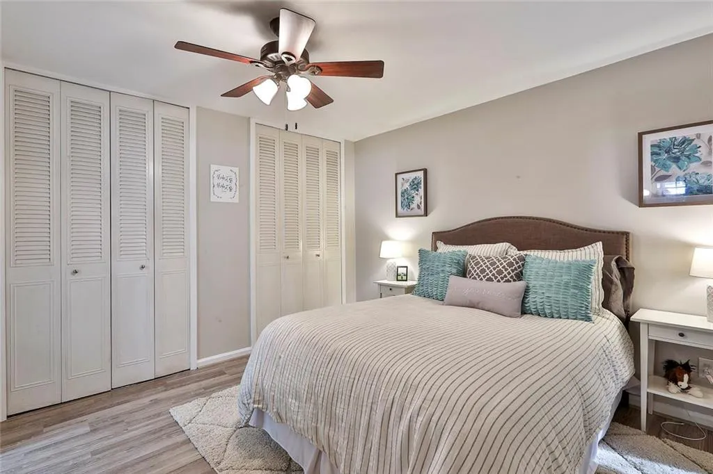 5400 Roswell Road Unit M9, Sandy Springs, Georgia 30342, 2 Bedrooms Bedrooms, ,2 BathroomsBathrooms,Residential,Sold,5400 Roswell Road Unit M9,6795561