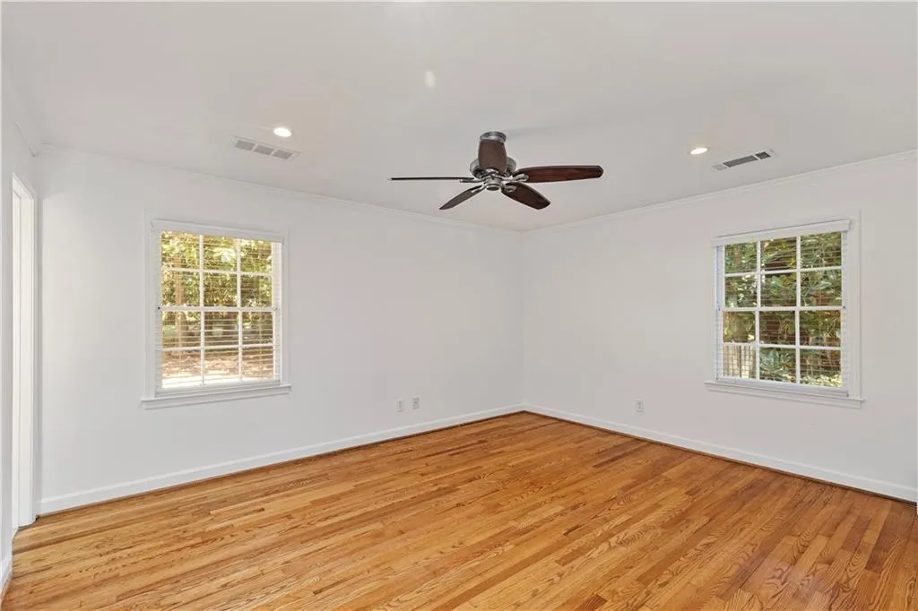 240 Berwick Drive, Atlanta, Georgia 30328, 3 Bedrooms Bedrooms, ,2 BathroomsBathrooms,Residential,Sold,240 Berwick Drive,7718818