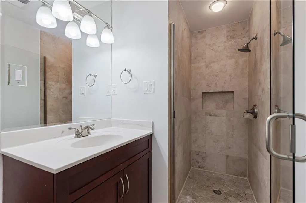 240 Berwick Drive, Atlanta, Georgia 30328, 3 Bedrooms Bedrooms, ,2 BathroomsBathrooms,Residential,Sold,240 Berwick Drive,7718818