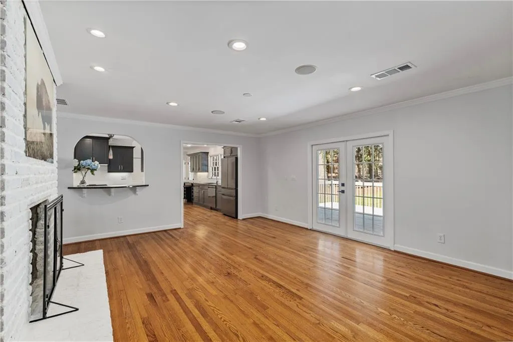 240 Berwick Drive, Atlanta, Georgia 30328, 3 Bedrooms Bedrooms, ,2 BathroomsBathrooms,Residential,Sold,240 Berwick Drive,7718818